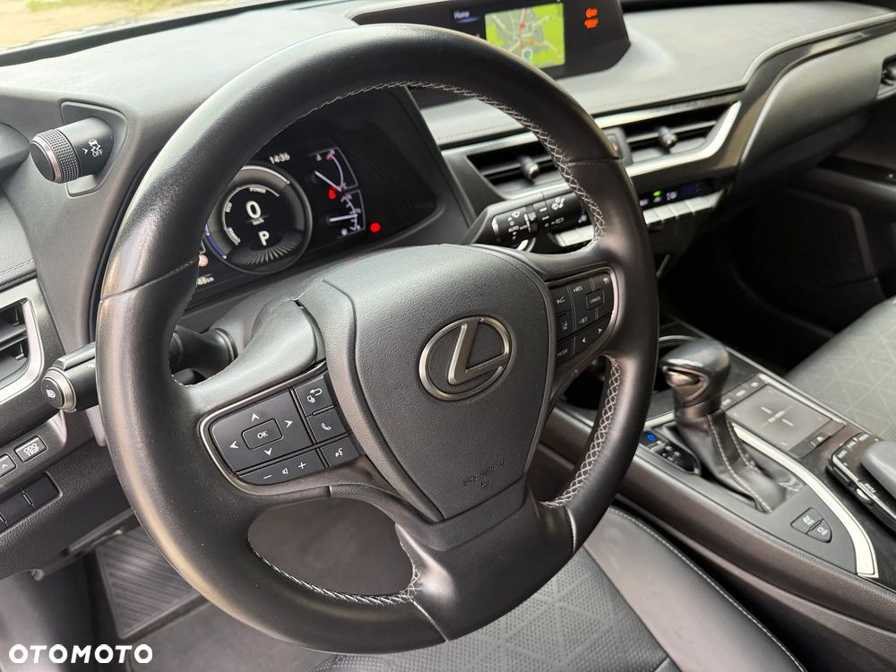 Lexus UX 250h GPF Prestige AWD - 9