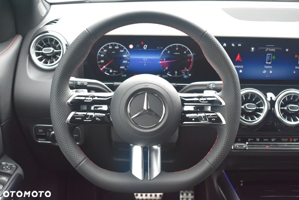 Mercedes-Benz GLA 200 d AMG Line 8G-DCT - 8