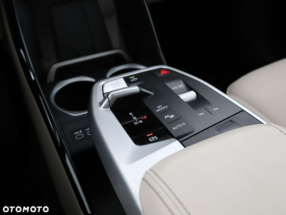 BMW iX1 xDrive30 xLine - 30
