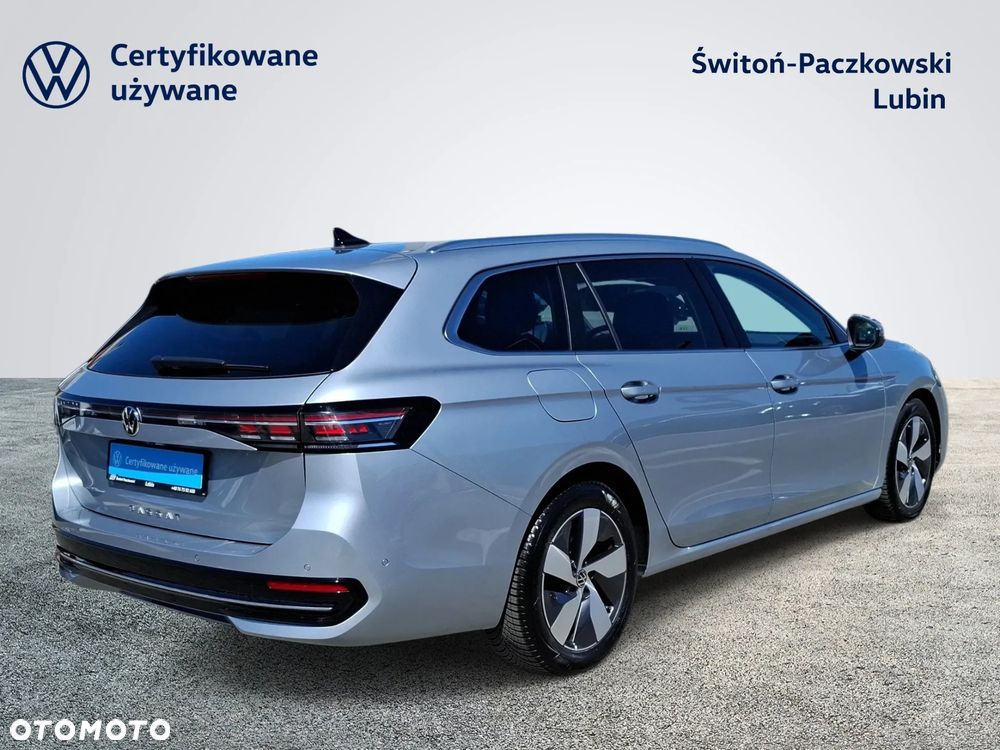 Volkswagen Passat Variant 2.0 TDI SCR DSG Elegance - 5