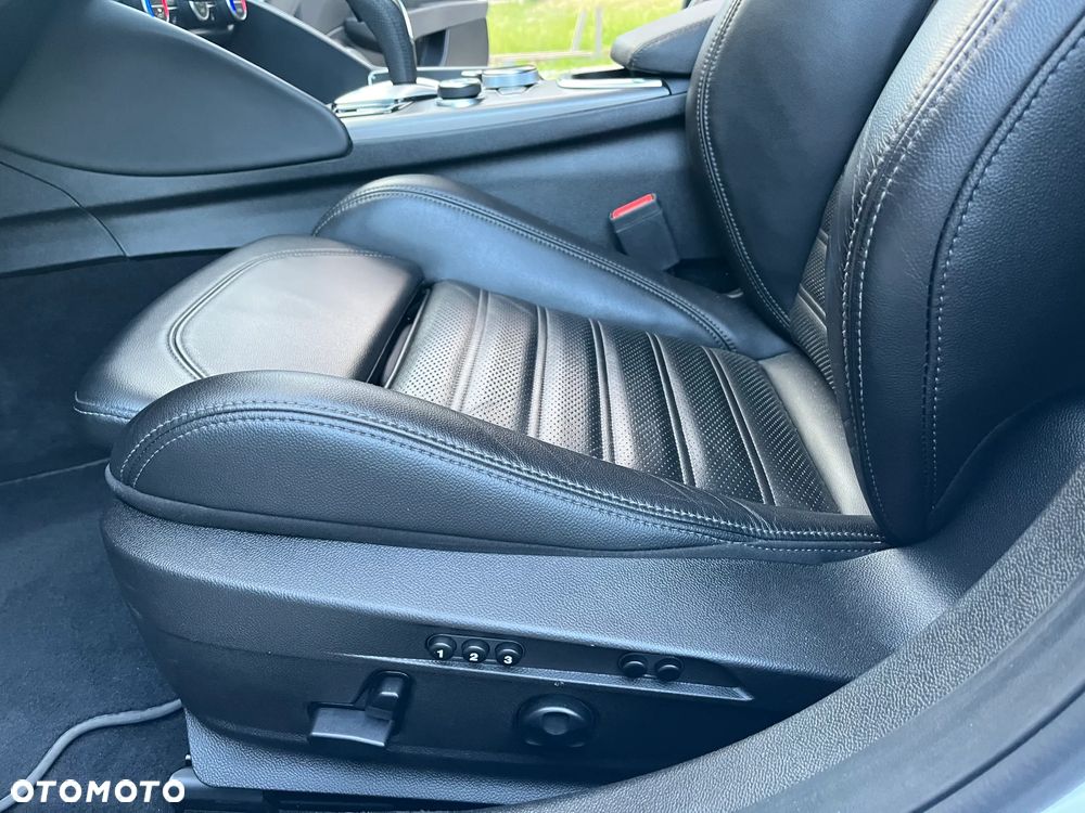 Alfa Romeo Giulia 2.0 Turbo Veloce Q4 - 16