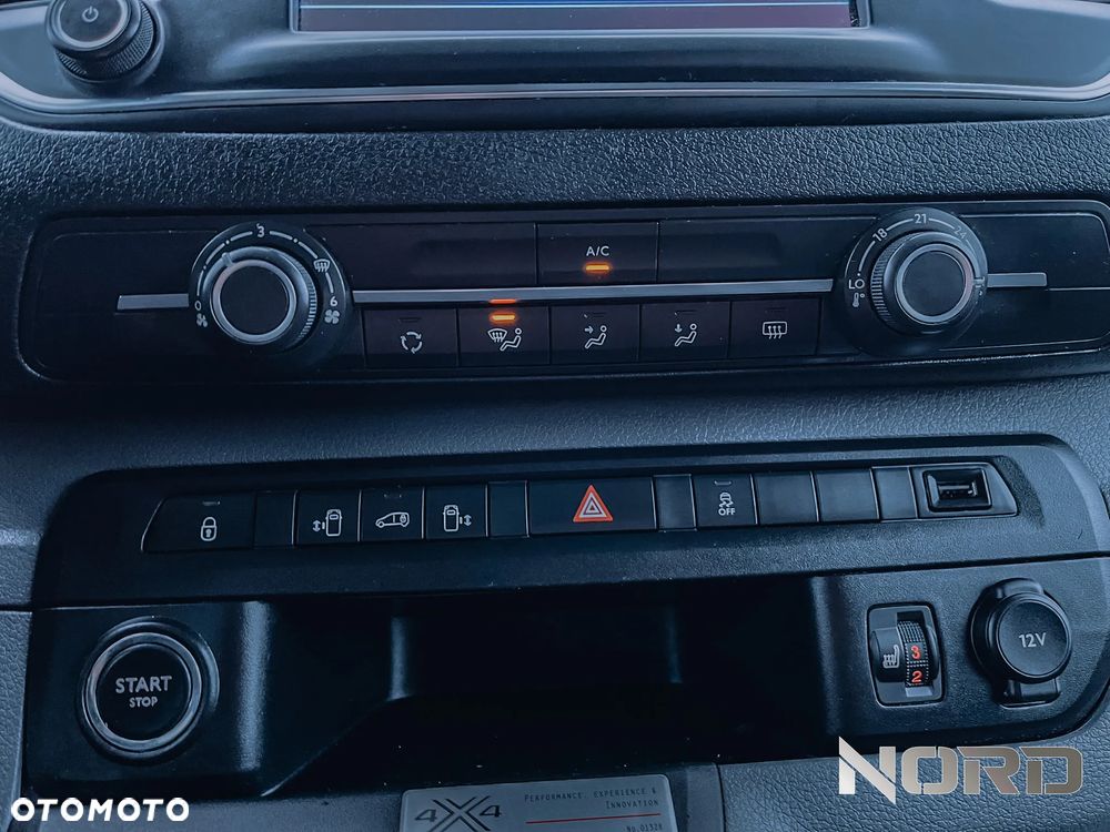 Peugeot Expert 2.0 4x4 Standard Premium - 24