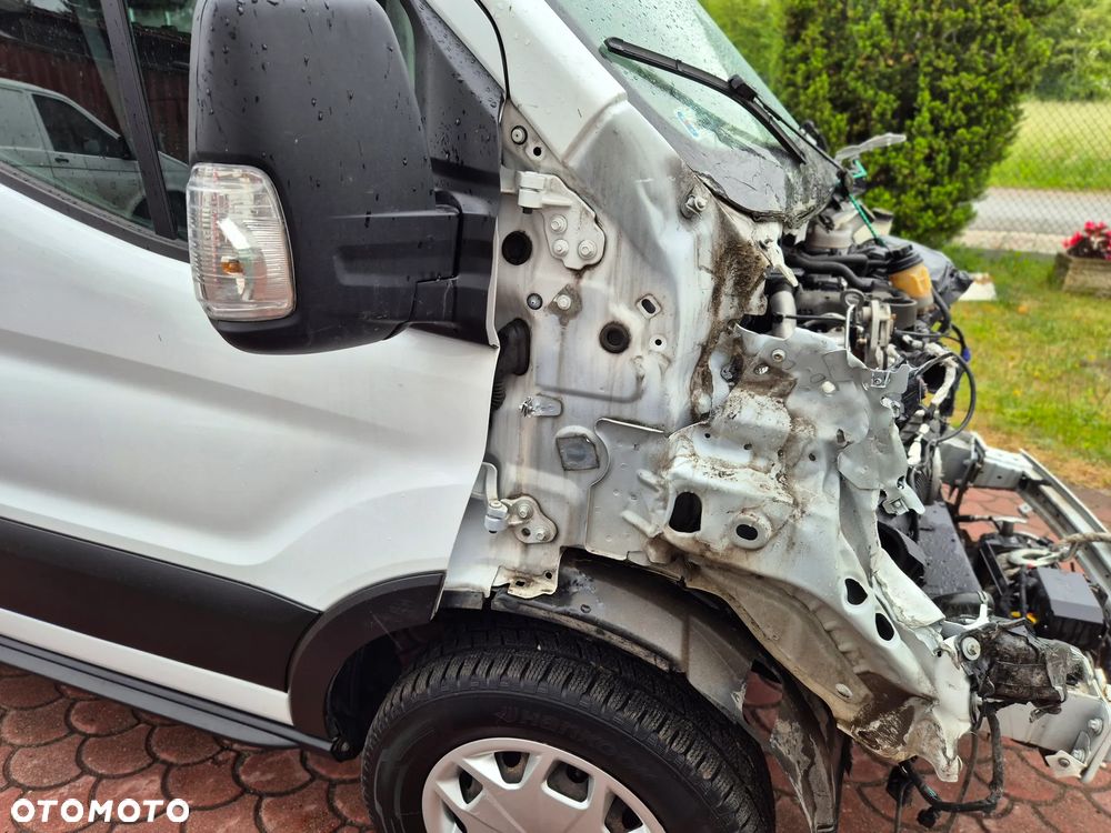 Ford Transit - 13