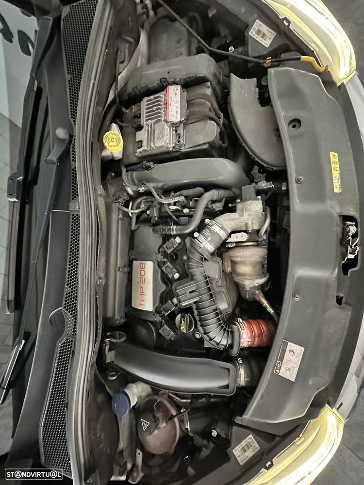 Peugeot 208 1.6 e-THP GTi - 25