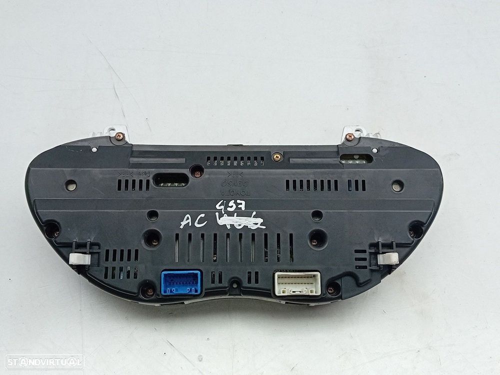 Quadrante / painel de instrumentos TOYOTA Avensis Liftback (_T25_) - 4