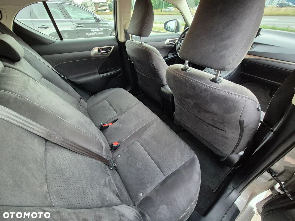 Lexus CT Standard - 16