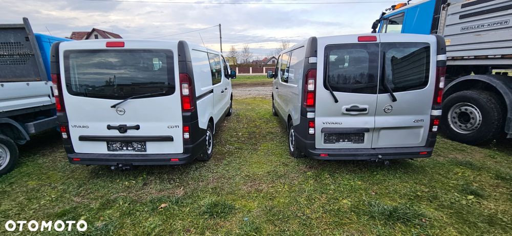 Opel Vivaro - 24