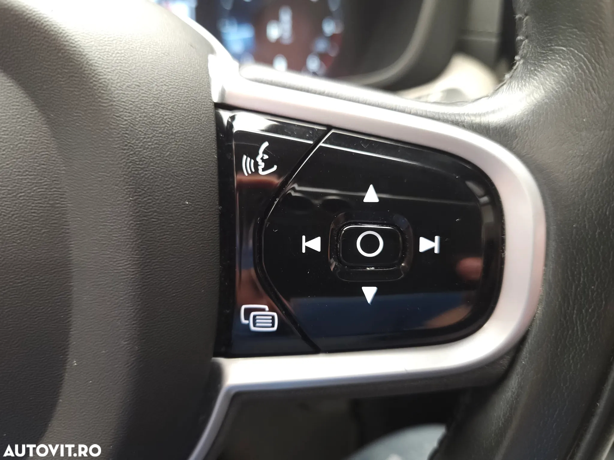 Volvo XC 60 B4 MHEV Inscription - 17