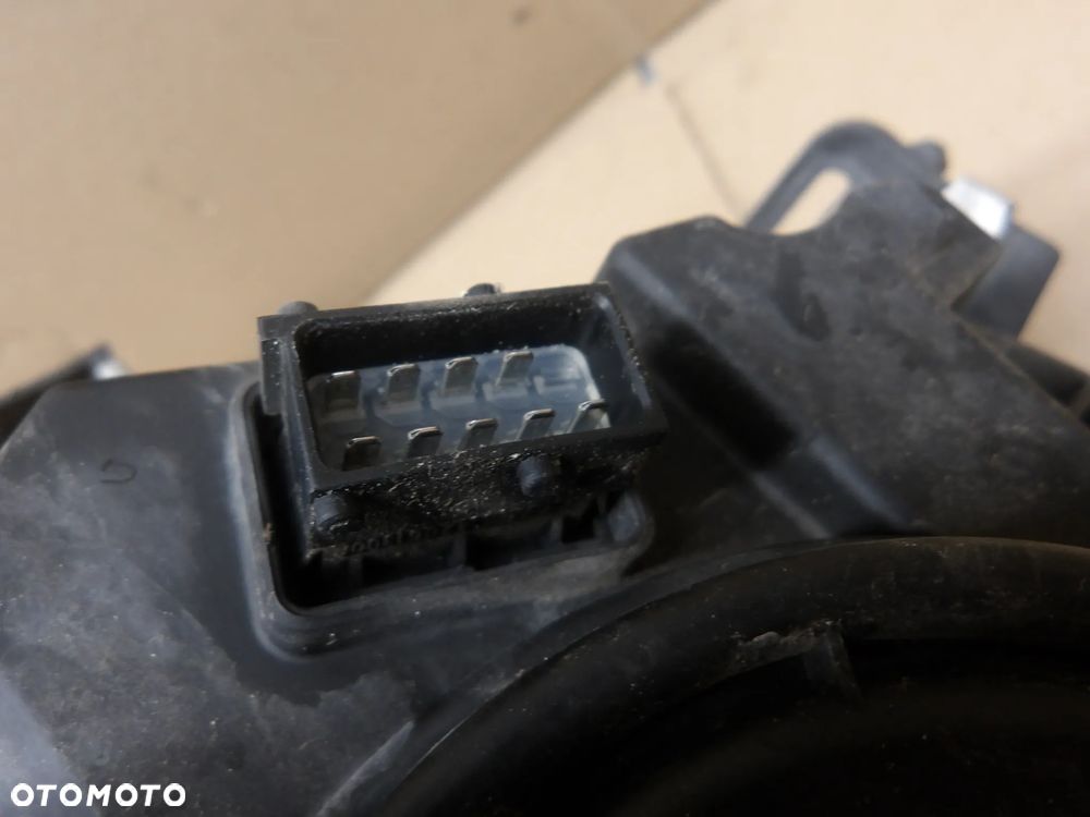 OPEL ZAFIRA C 12-16 2.0D LAMPA PRAWA PRZÓD PRZEDNIA 13399858 - 5