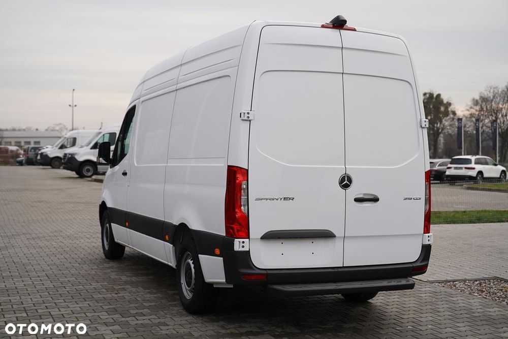 Mercedes-Benz Sprinter 315 CDI Standard BASE 9G-Tronic 9m3 - 8