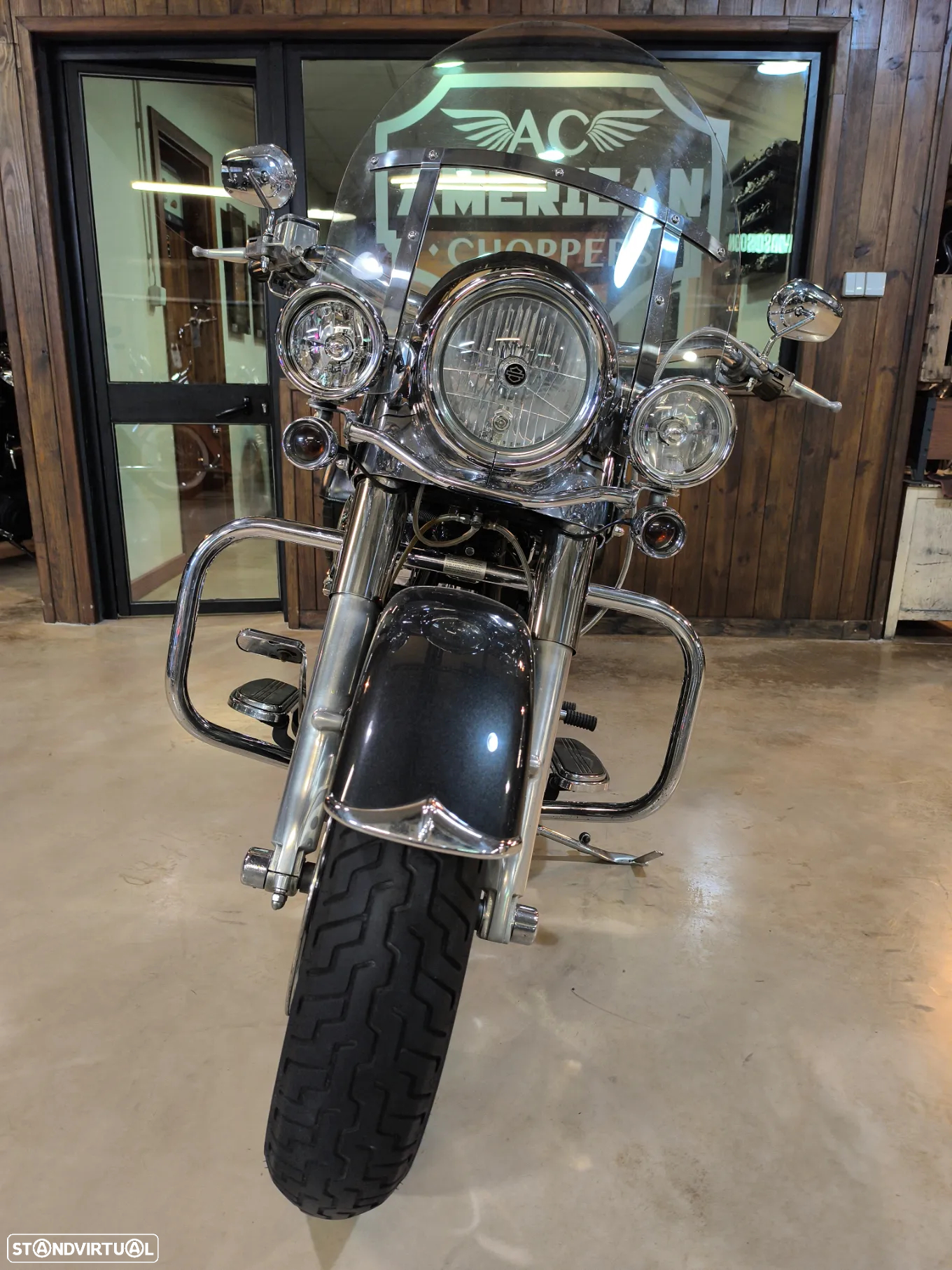 Harley-Davidson FLHR Road King Custom - 11