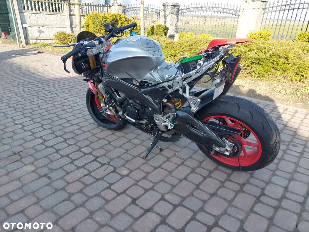 Aprilia Tuono - 3