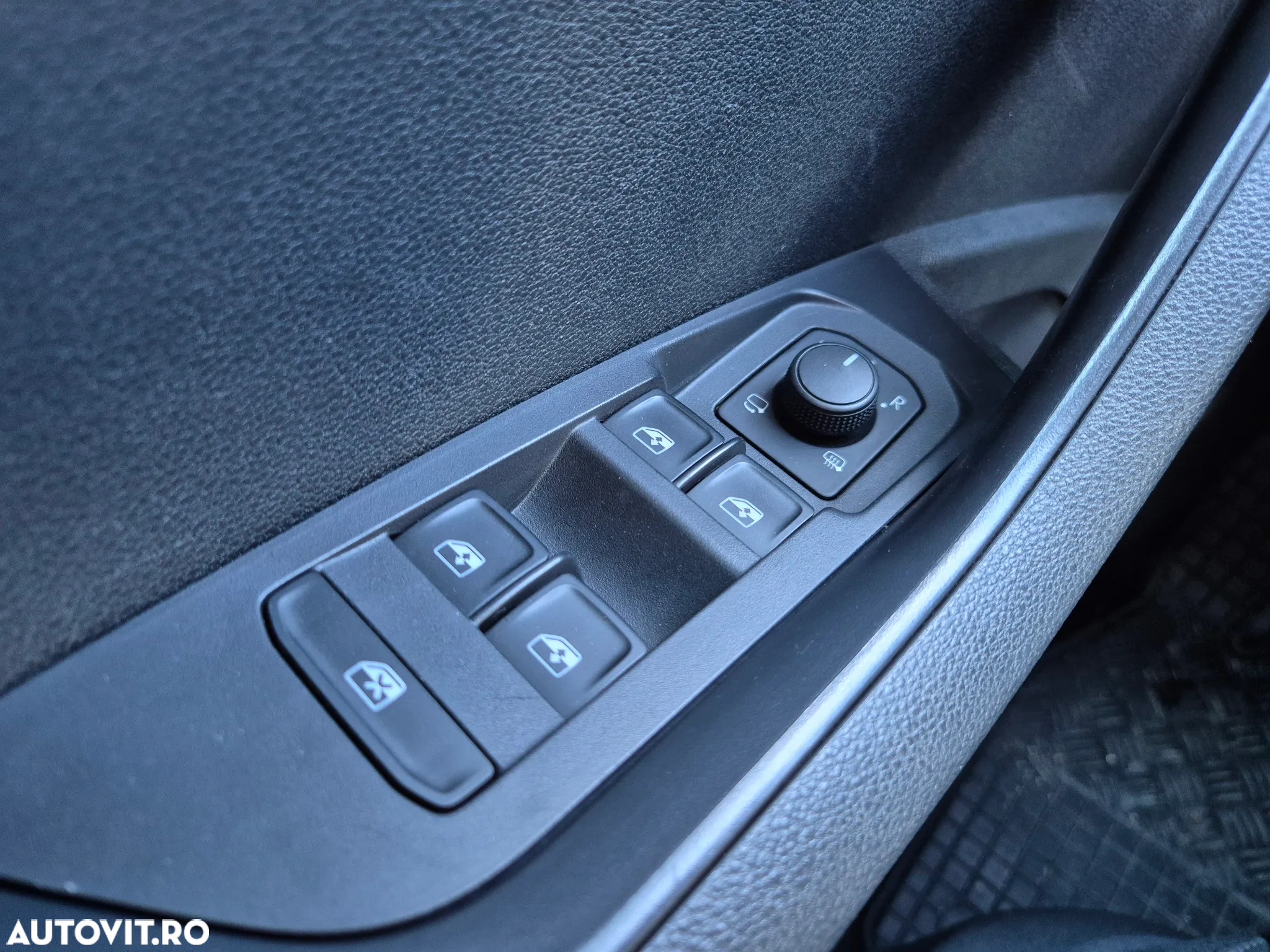Skoda Karoq 1.5 TSI DSG Style - 38