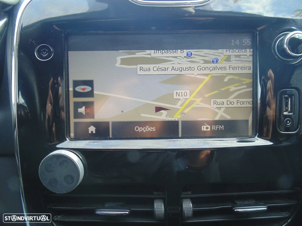 Renault Clio Sport Tourer 1.5 dCi Dynamique S - 27