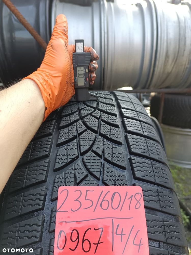 235 60 18 Goodyear Ultra Grip Performance+ 103T SEAL - 2