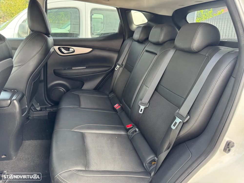 Nissan Qashqai - 2