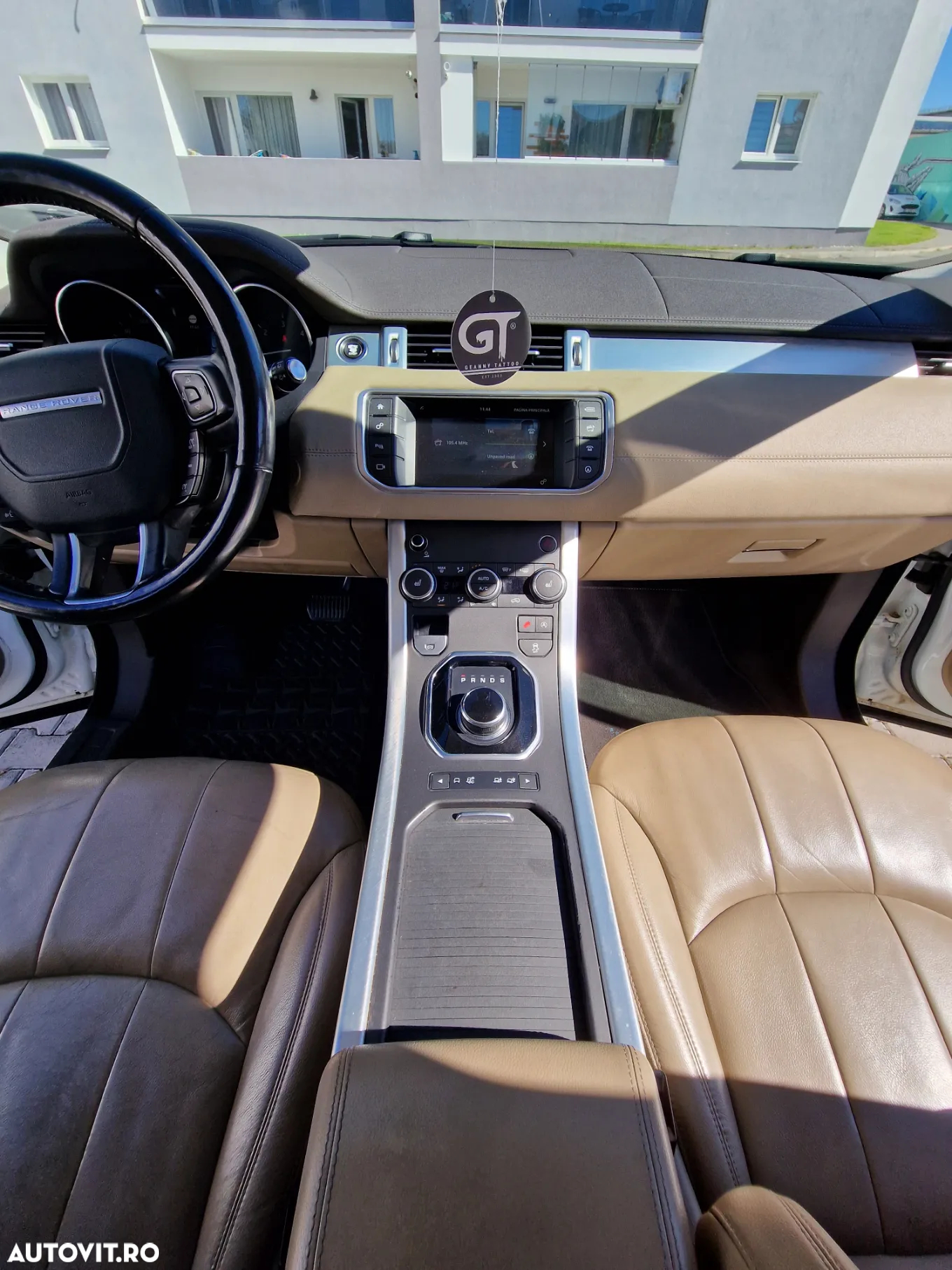 Land Rover Range Rover Evoque - 24