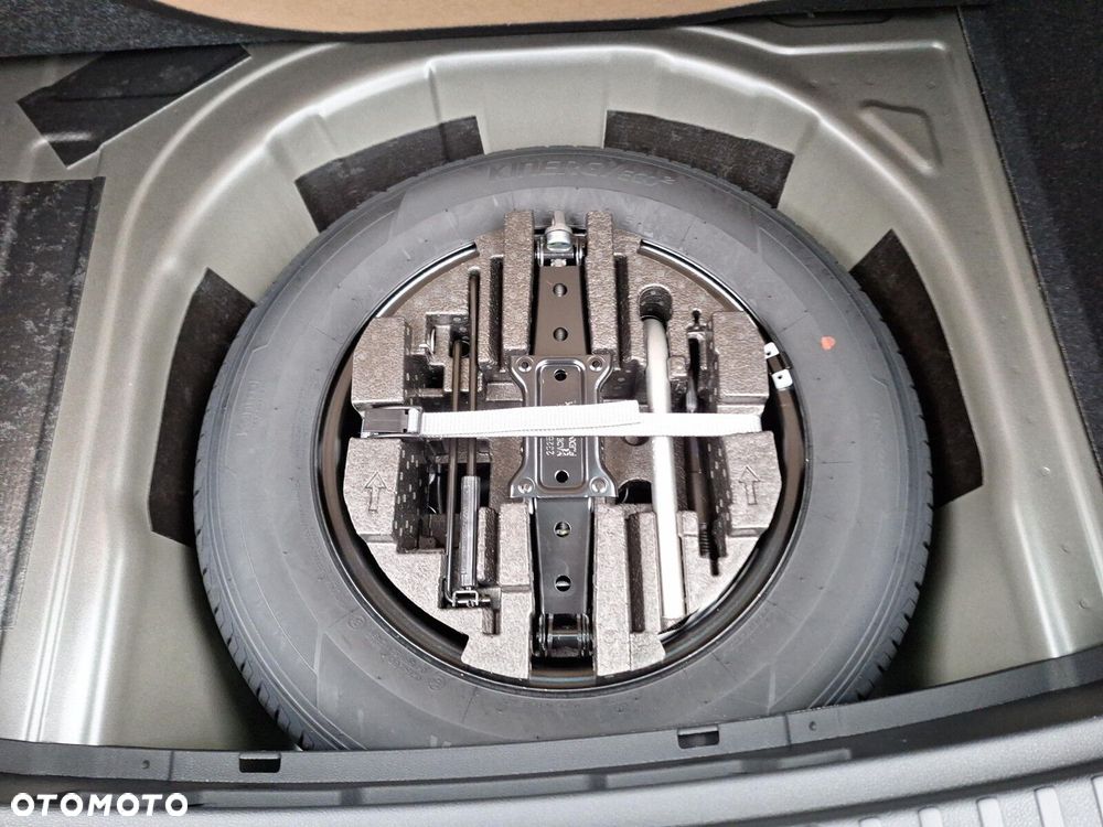 Skoda Scala 1.0 TSI Edition 130 DSG - 27