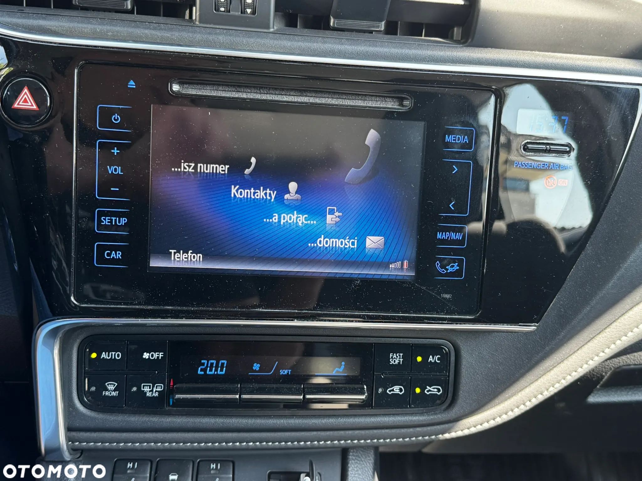 Toyota Auris Hybrid 135 Premium - 15