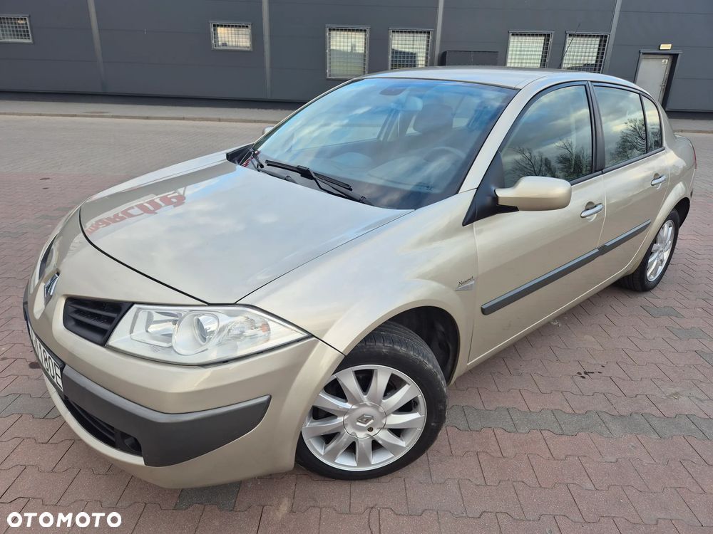 Renault Megane 1.6 16V Luxe Privilege - 2