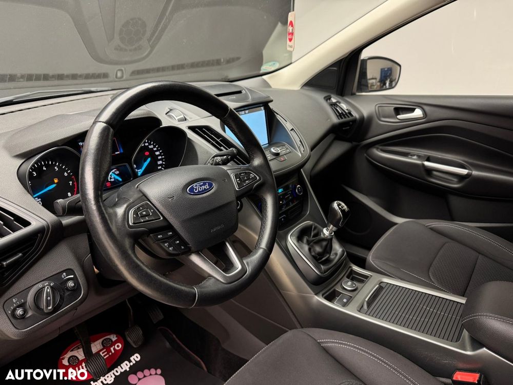 Ford Kuga - 5