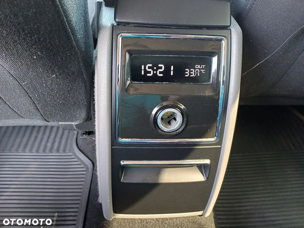 Skoda Superb 2.0 TSI DSG Elegance - 23