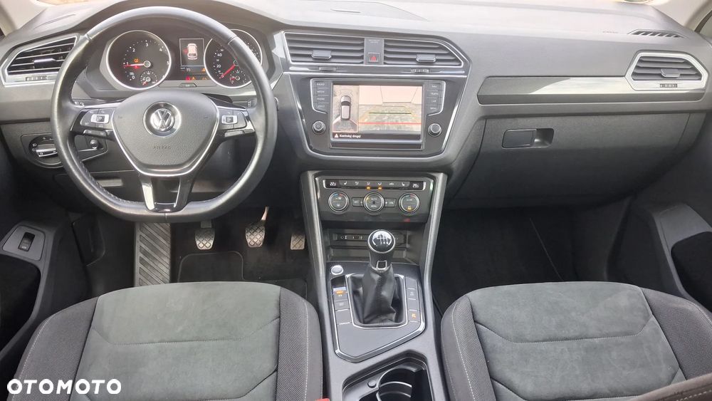 Volkswagen Tiguan - 15