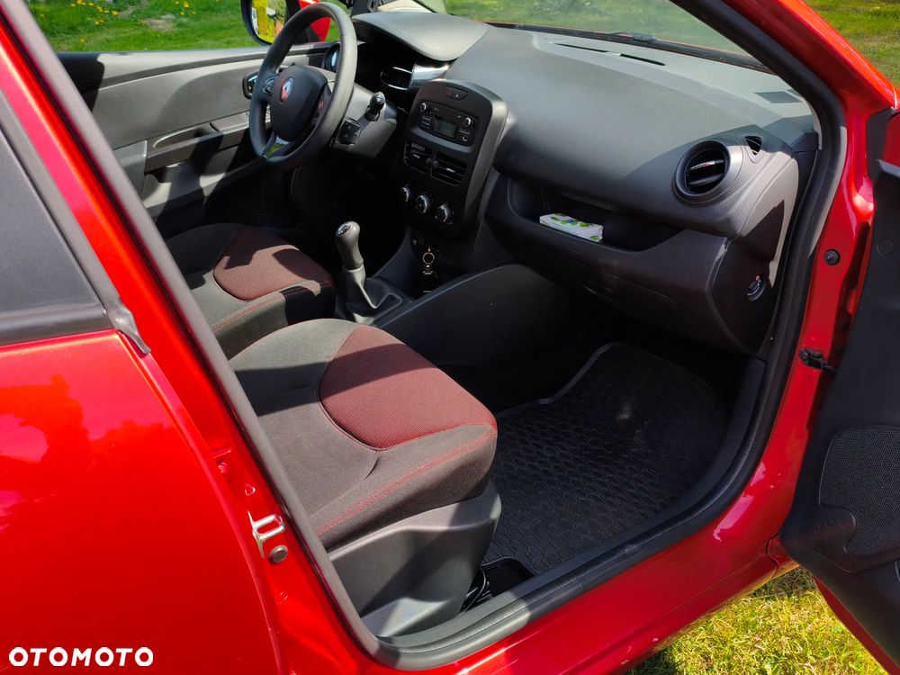 Renault Clio 1.2 16V Expression - 8