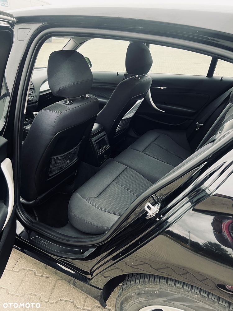 BMW Seria 1 - 18