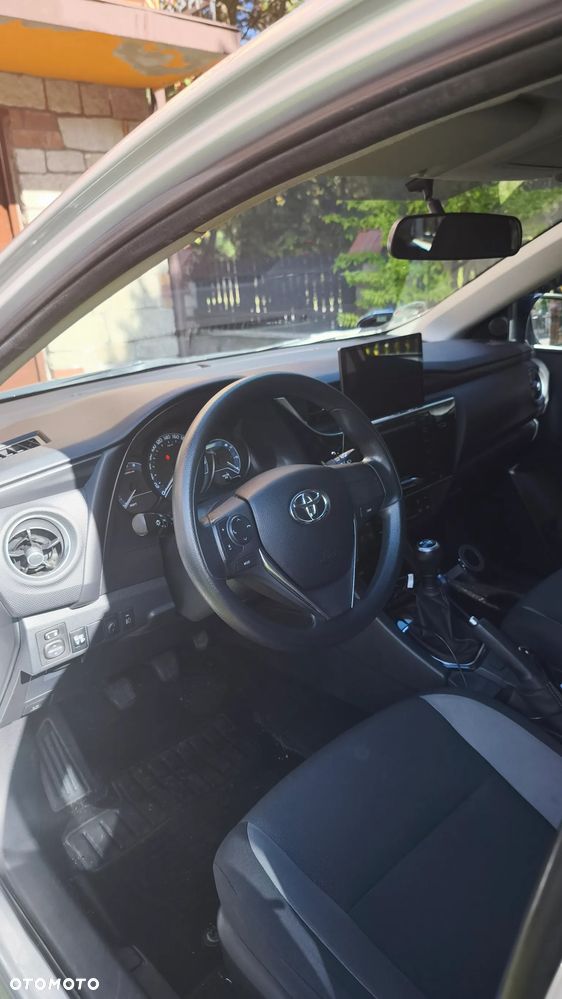 Toyota Auris - 4