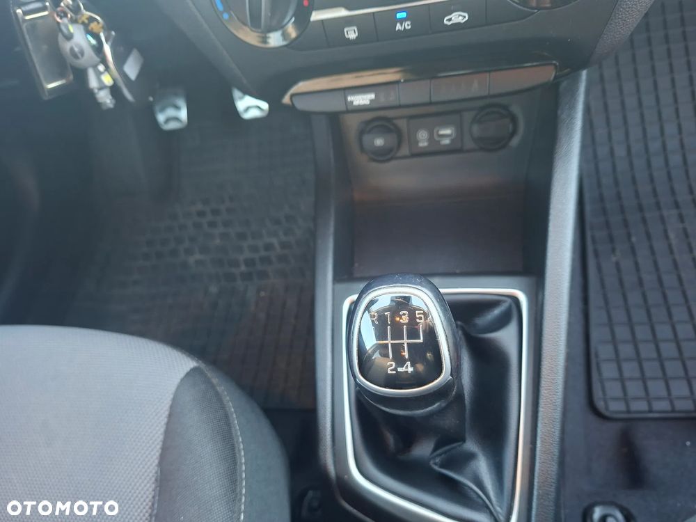 Hyundai i20 blue 1.0 T-GDI Active Style - 9