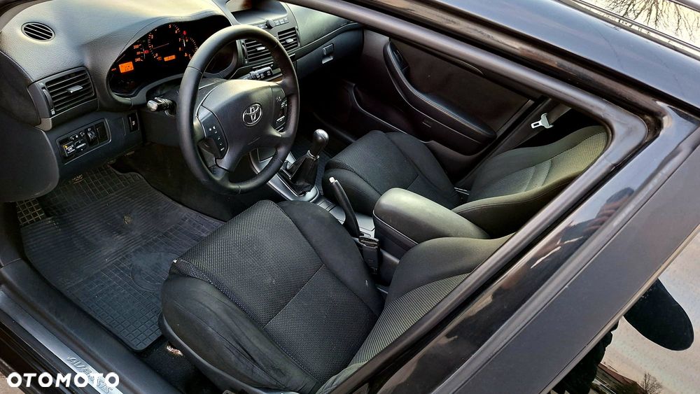 Toyota Avensis 1.8 VVT-i Sol - 13