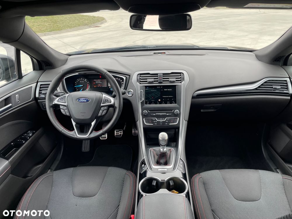 Ford Mondeo 1.5 EcoBoost ST-Line - 17