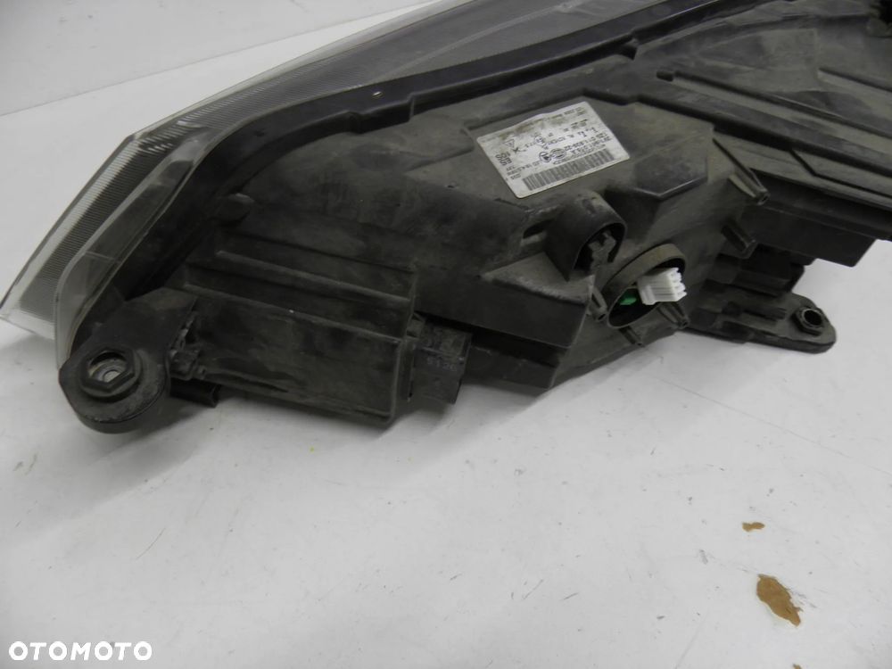 Lampa lewa prawa SKODA SUPERB III XENON 3V1941015A - 4