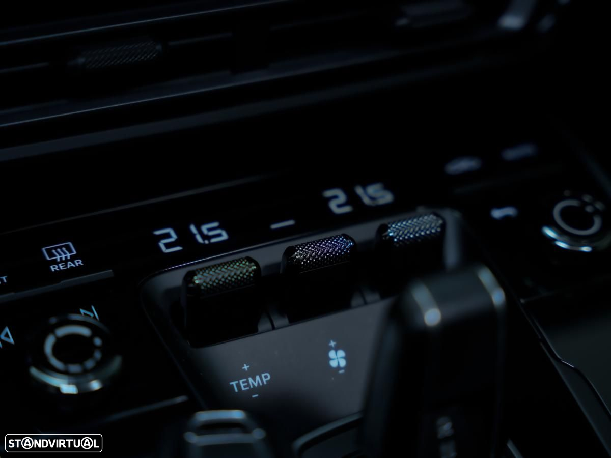 Porsche 911 (992) Turbo S PDK - 31