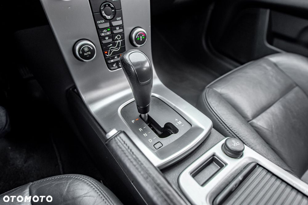 Volvo V50 T5 AWD Summum - 32