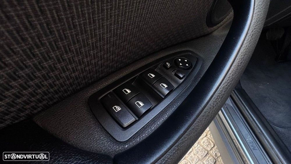 BMW X1 16 d sDrive Advantage Auto - 10