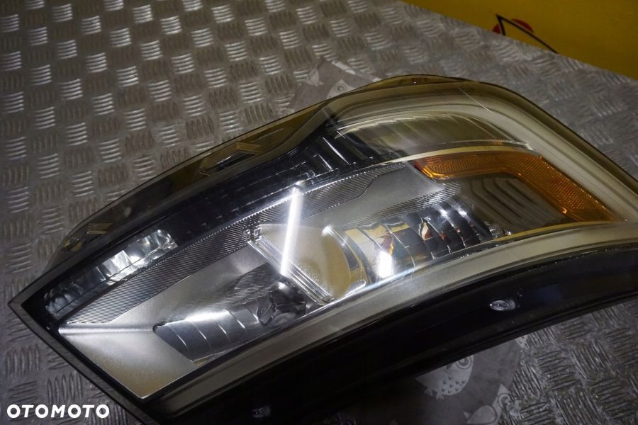 FORD EXPLORER LIFT 2016- REFLEKTOR LAMPA LED PRAWA USA - 14