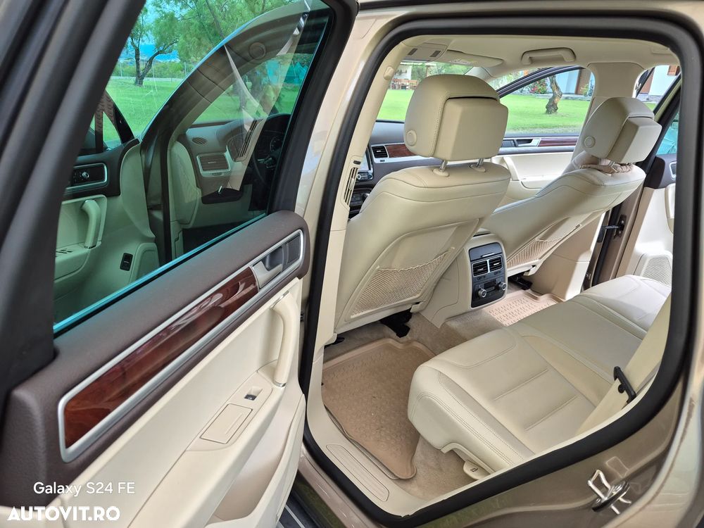 Volkswagen Touareg V6 TDI BMT Supreme Plus - 3