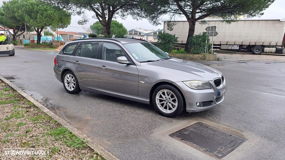 BMW 320 d Touring LifeStyle Auto - 15