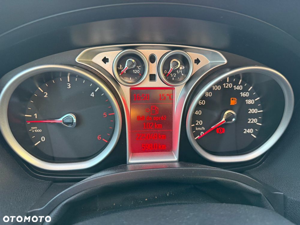 Ford Kuga 2.0 TDCi Titanium FWD - 13