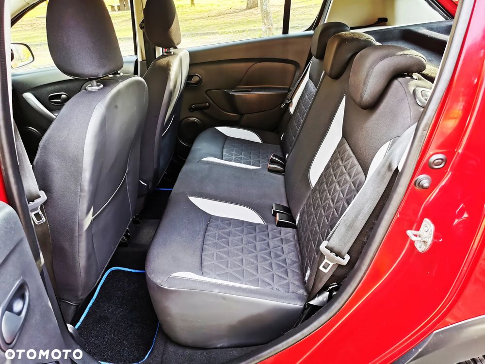 Dacia Sandero Stepway TCe 90 (S&S) Celebration - 13