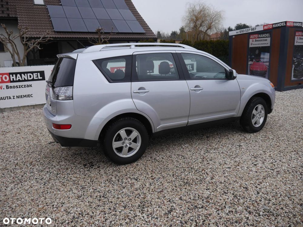Mitsubishi Outlander 2.0 DI-D 4WD Intense - 13