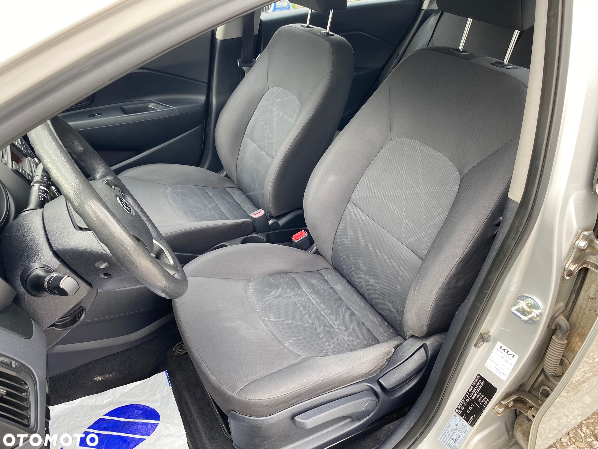Kia Rio 1.4 Edition 7 - 21