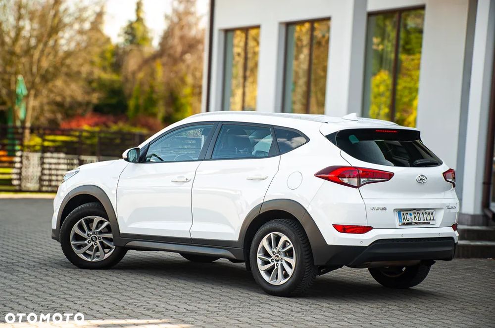 Hyundai Tucson blue 1.6 GDi 2WD Navi - 11