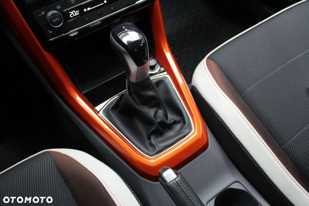 Volkswagen T-Cross - 21
