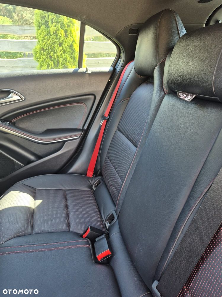 Mercedes-Benz Klasa A 45 AMG 4-Matic - 8