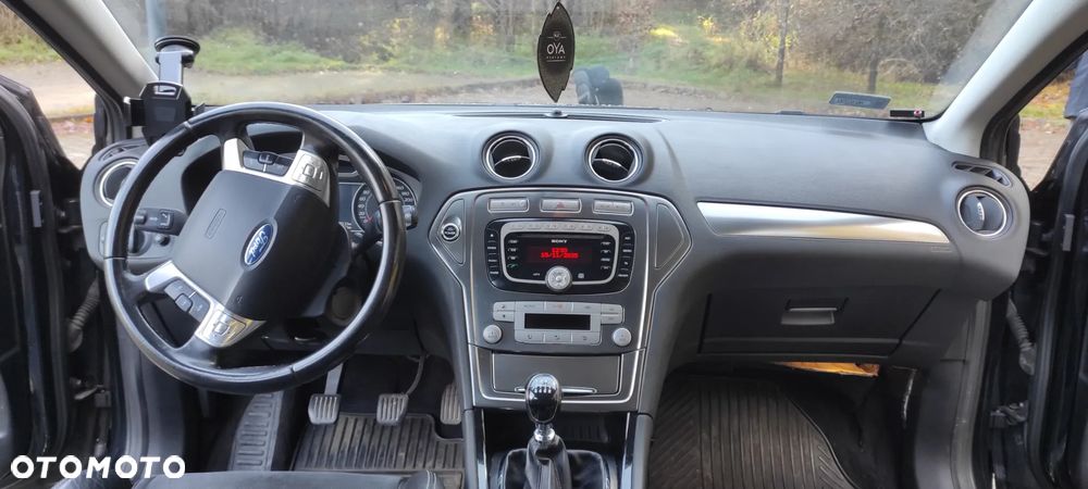 Ford Mondeo 2.5 Black Magic - 21