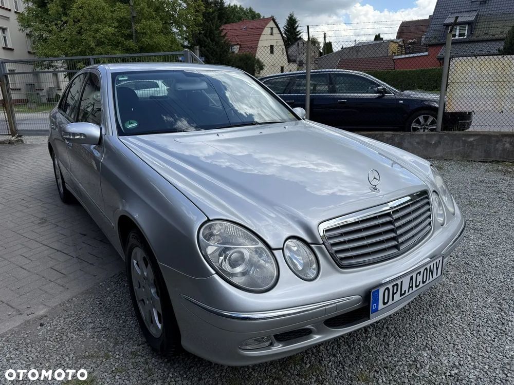 Mercedes-Benz Klasa E 240 Elegance - 12
