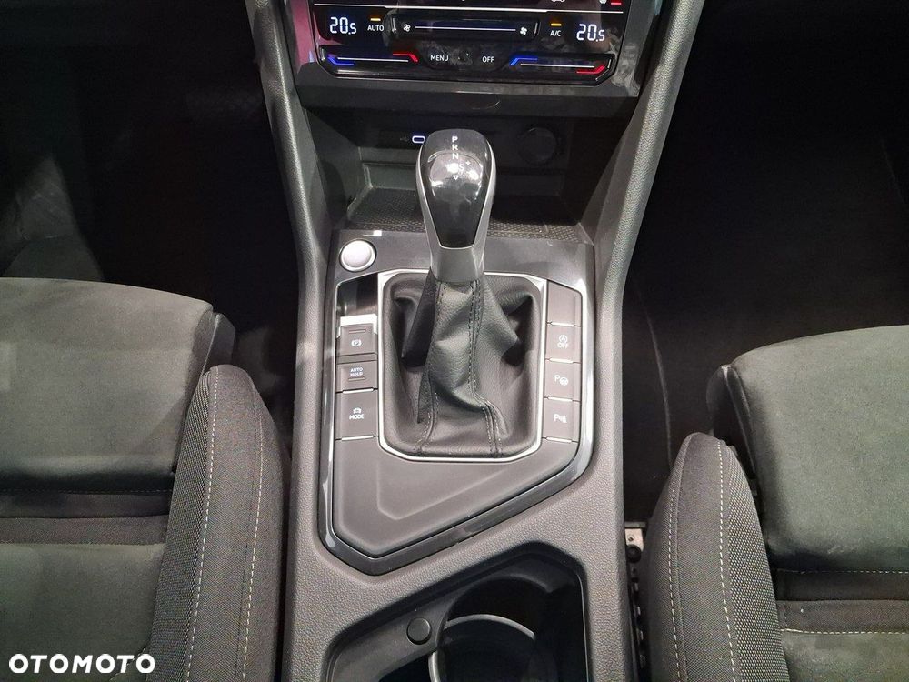 Volkswagen Tiguan - 23